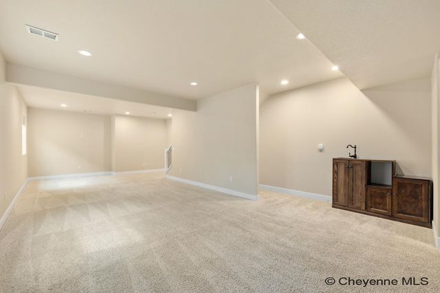 3216 LAND CT, Cheyenne, WY 82001