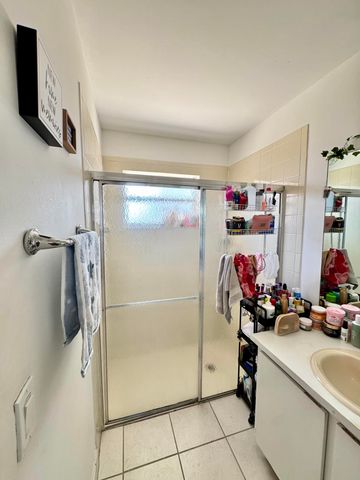 8600 NW 193rd Terrace, Hialeah, FL 33015