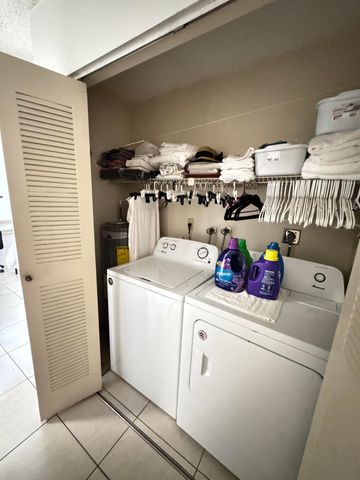 8600 NW 193rd Terrace, Hialeah, FL 33015