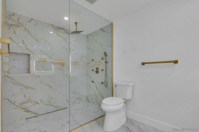 6739 Tuxedo Rd., San Diego, CA 92119