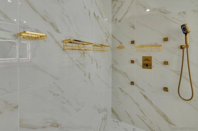 6739 Tuxedo Rd., San Diego, CA 92119