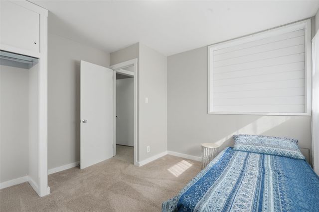 1101 38th Street SE, Cedar Rapids, IA 52403