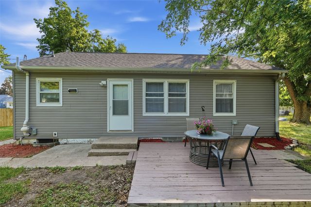 1101 38th Street SE, Cedar Rapids, IA 52403
