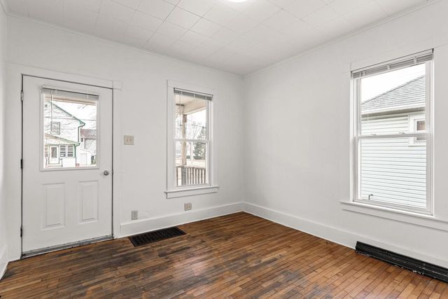 131 W COTTON Street, Fond Du Lac, WI 54935