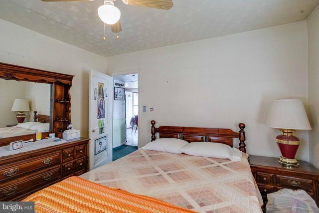 900 RENFREW ST, Baltimore, MD 21221