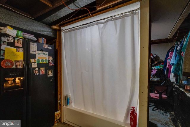 900 RENFREW ST, Baltimore, MD 21221