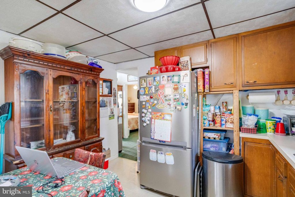 Image 16 of property listing at 900 RENFREW ST, Baltimore, MD 21221