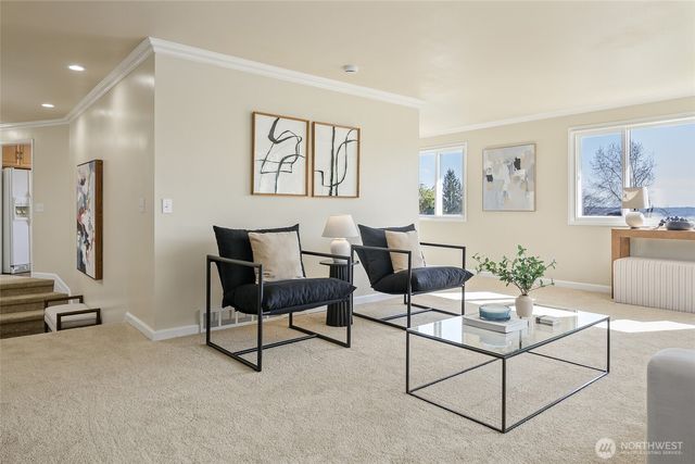 20910 9th Avenue S, Des Moines, WA 98198