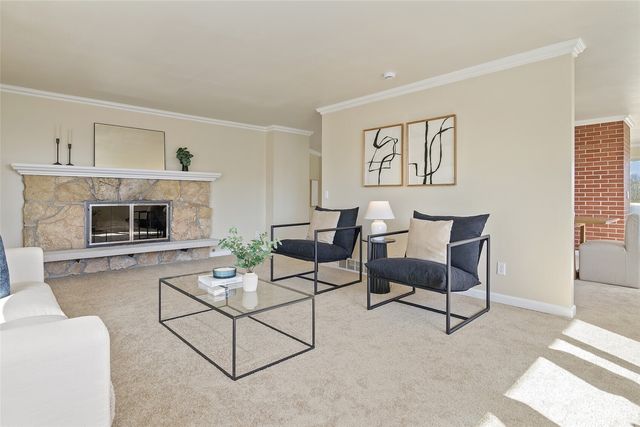 20910 9th Avenue S, Des Moines, WA 98198