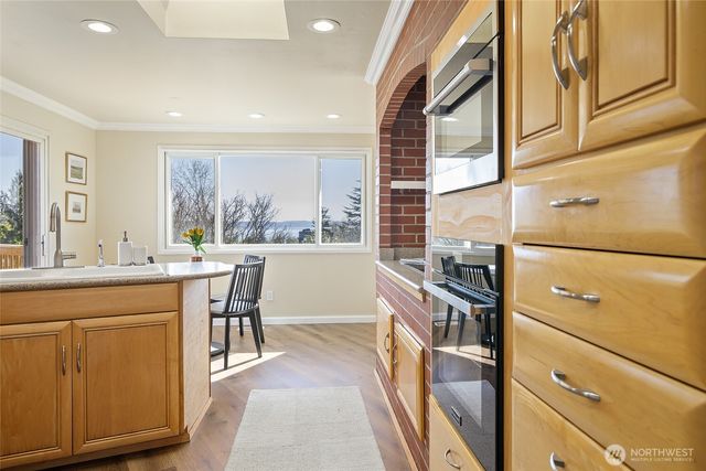 20910 9th Avenue S, Des Moines, WA 98198