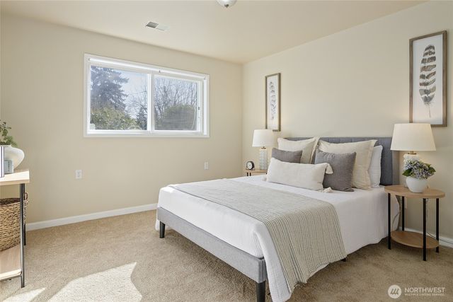 20910 9th Avenue S, Des Moines, WA 98198