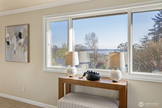 20910 9th Avenue S, Des Moines, WA 98198