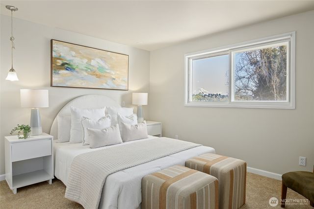 20910 9th Avenue S, Des Moines, WA 98198