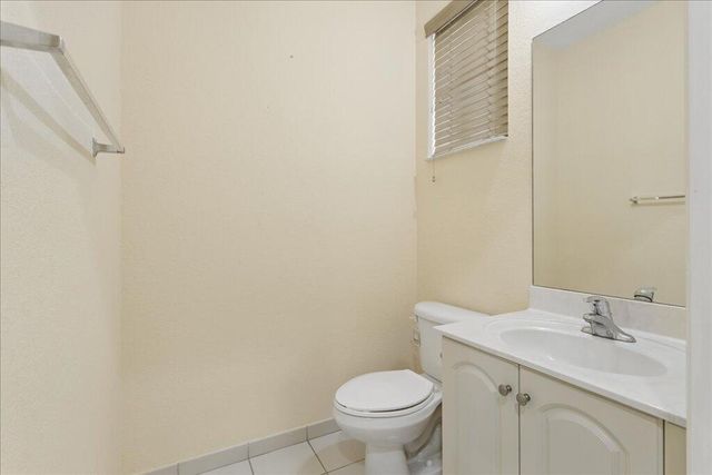 6036 SW 19th Place, North Lauderdale, FL 33068