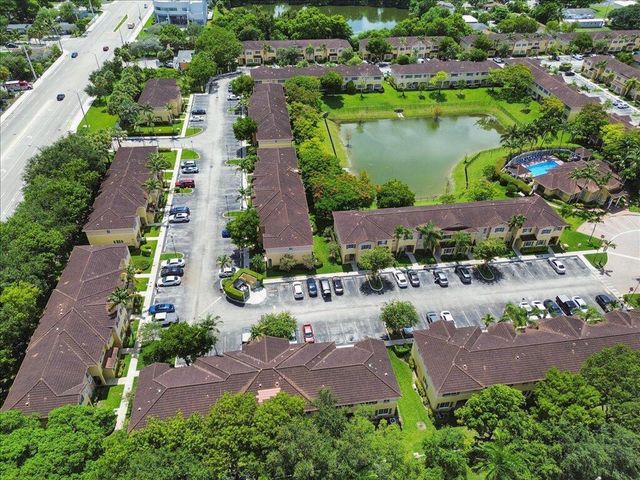 6036 SW 19th Place, North Lauderdale, FL 33068