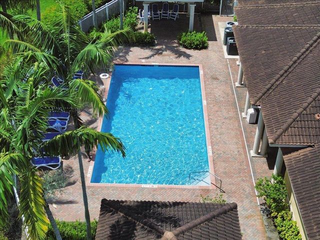 6036 SW 19th Place, North Lauderdale, FL 33068