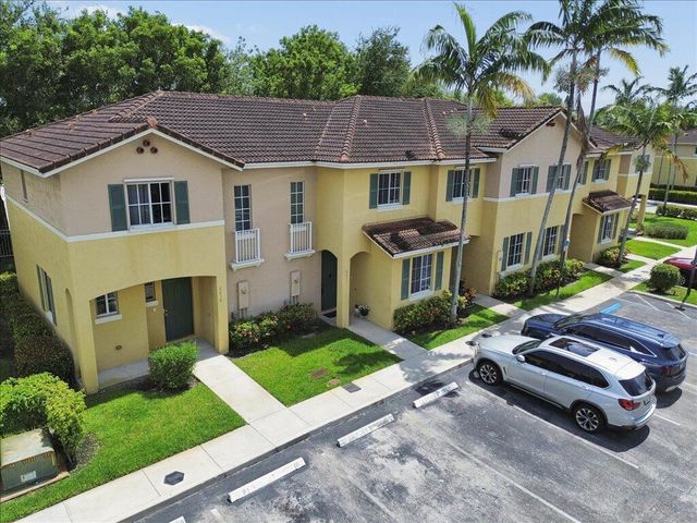 6036 SW 19th Place, North Lauderdale, FL 33068