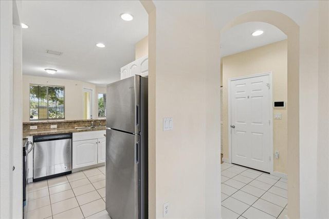 6036 SW 19th Place, North Lauderdale, FL 33068