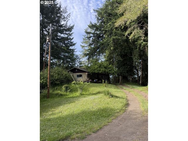 95777 TRINITY Ln, Coquille, OR 97423