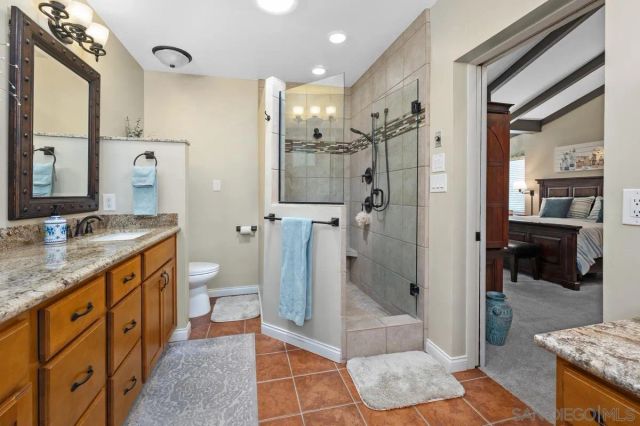 9865 Edgelake Drive, La Mesa, CA 91941
