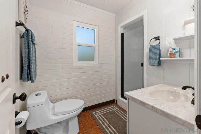 9865 Edgelake Drive, La Mesa, CA 91941