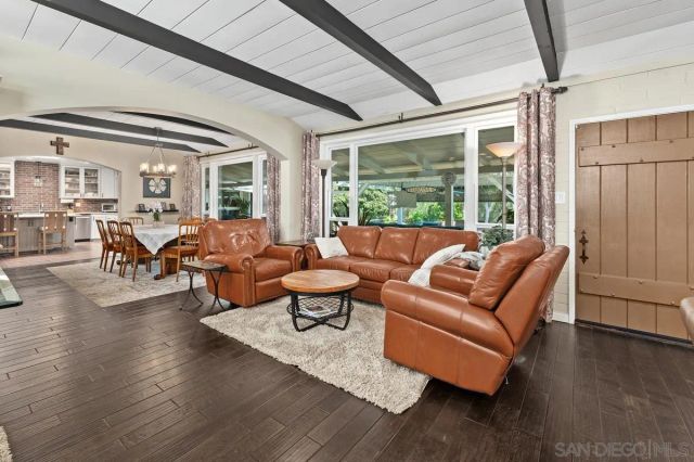 9865 Edgelake Drive, La Mesa, CA 91941