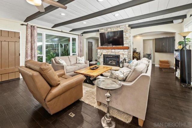 9865 Edgelake Drive, La Mesa, CA 91941
