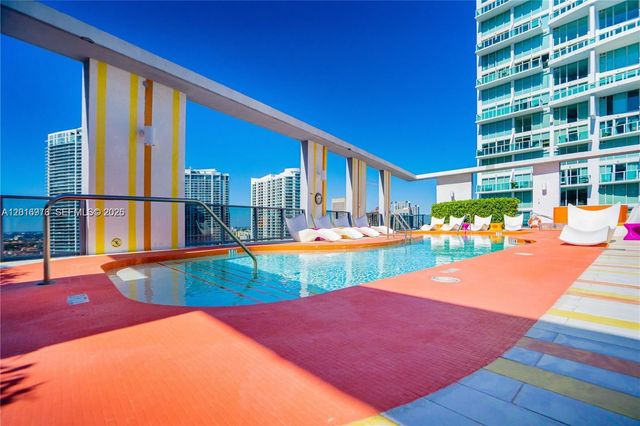 31 SE 6th St 2205, Miami, FL 33131