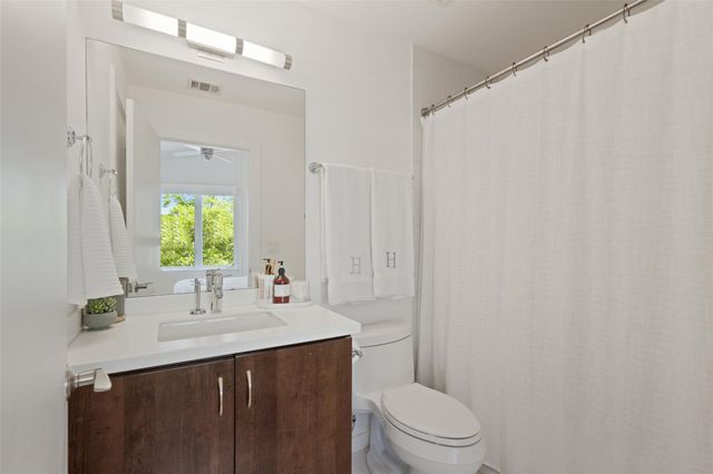 1500 Summit ST 5, Austin, TX 78741