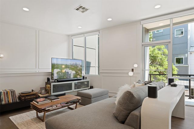 1500 Summit ST 5, Austin, TX 78741