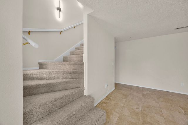 1 Kelaen Circle, Bella Vista, AR 72715
