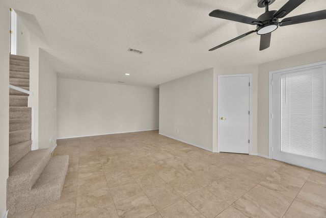 1 Kelaen Circle, Bella Vista, AR 72715