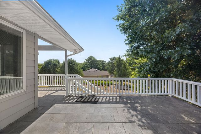 1 Kelaen Circle, Bella Vista, AR 72715