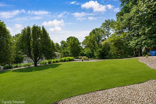 1 Kelaen Circle, Bella Vista, AR 72715