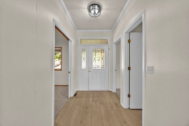 1 Kelaen Circle, Bella Vista, AR 72715