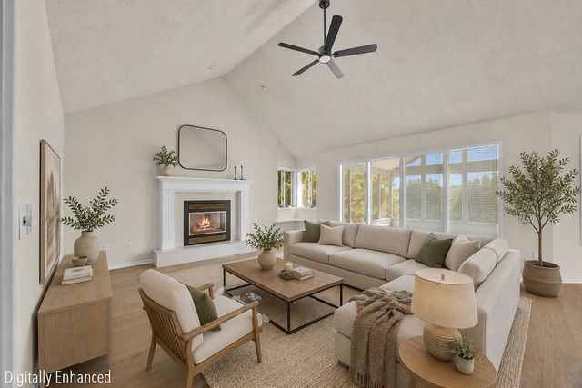 1 Kelaen Circle, Bella Vista, AR 72715