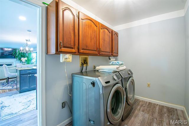 1228 EAGLES CREST Lane, St Charles, MO 63303