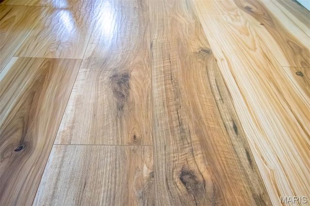 1228 EAGLES CREST Lane, St Charles, MO 63303