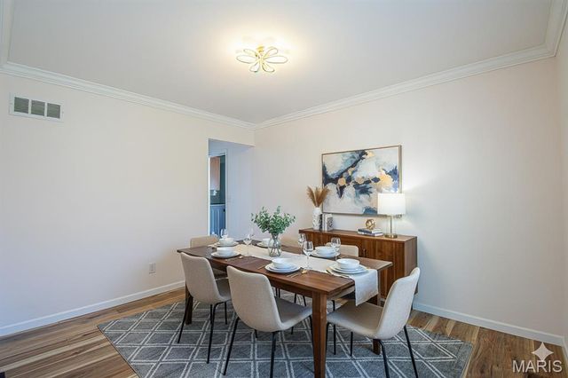 1228 EAGLES CREST Lane, St Charles, MO 63303