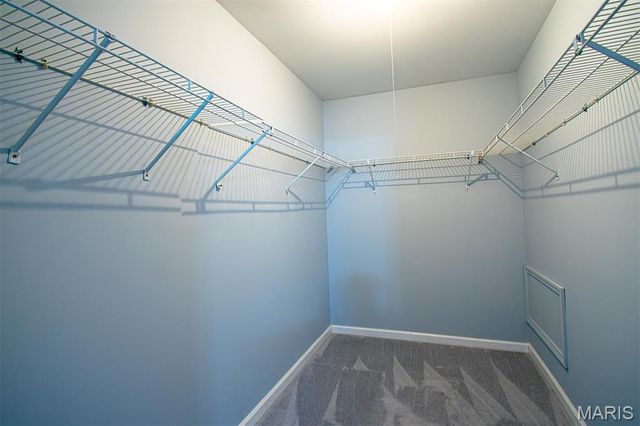 1228 EAGLES CREST Lane, St Charles, MO 63303