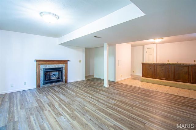 1228 EAGLES CREST Lane, St Charles, MO 63303