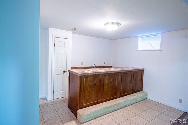 1228 EAGLES CREST Lane, St Charles, MO 63303