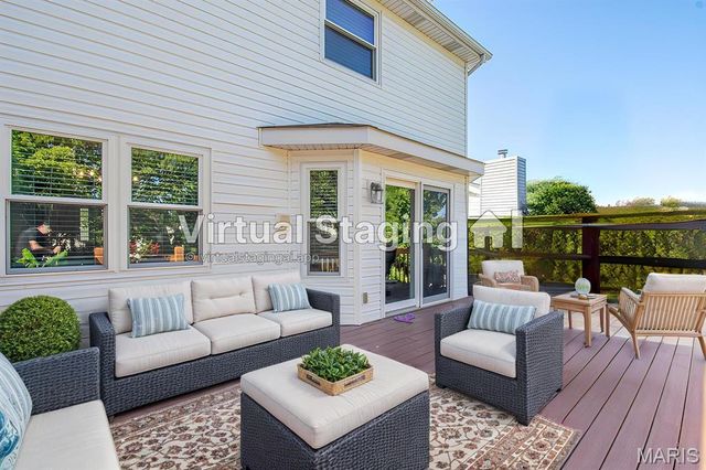 1228 EAGLES CREST Lane, St Charles, MO 63303