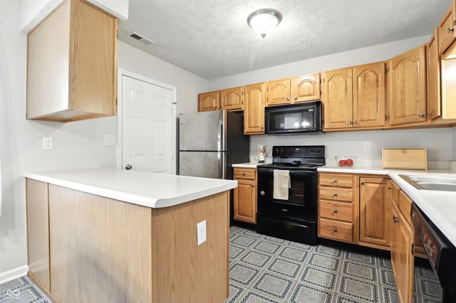 1208 Brittany Circle A, Brownsburg, IN 46112