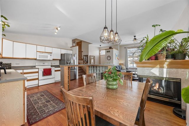 1784 Park Ridge Drive, Coralville, IA 52241