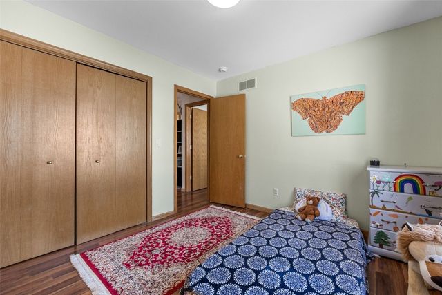 1784 Park Ridge Drive, Coralville, IA 52241