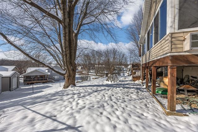 1784 Park Ridge Drive, Coralville, IA 52241