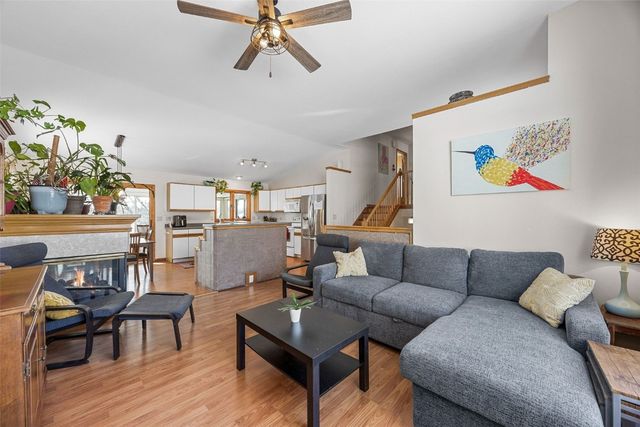 1784 Park Ridge Drive, Coralville, IA 52241