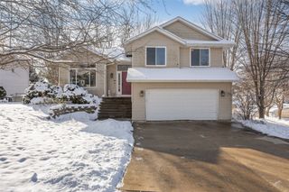 1784 Park Ridge Drive, Coralville, IA 52241