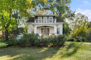 234 Plant Avenue, Webster Groves, MO 63119